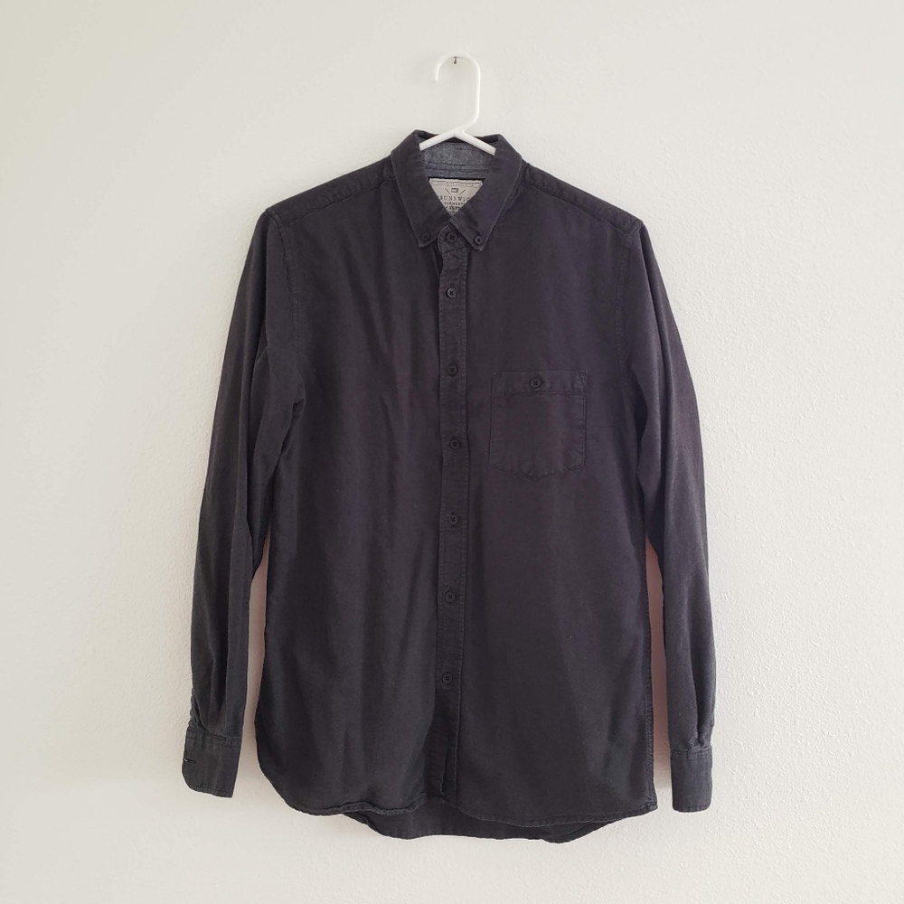 Black Long-sleeve Buttondown